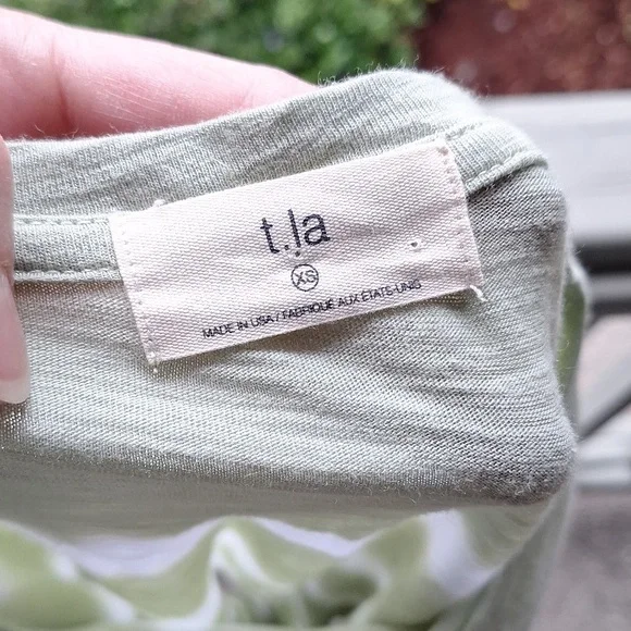 Aritzia T.la tie dye short sleeve tee oversized XS Martha flutter tee - Picture 6 of 9